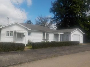 28 Cottage Ave, Masontown, PA 15461