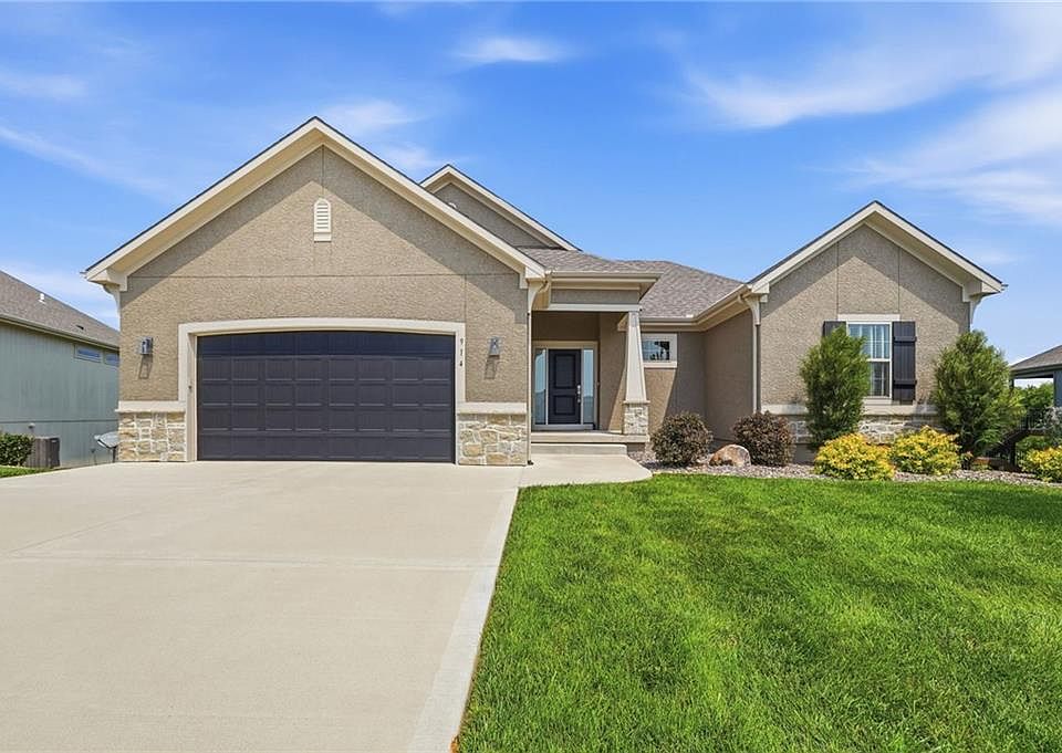 1st image of 914 Churchill Cir