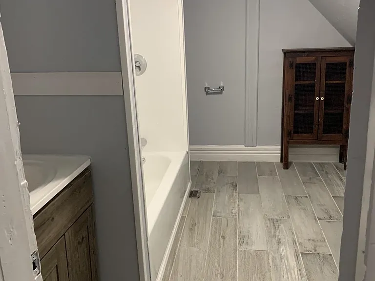 127 S Horton St #1/2 — Photo 5