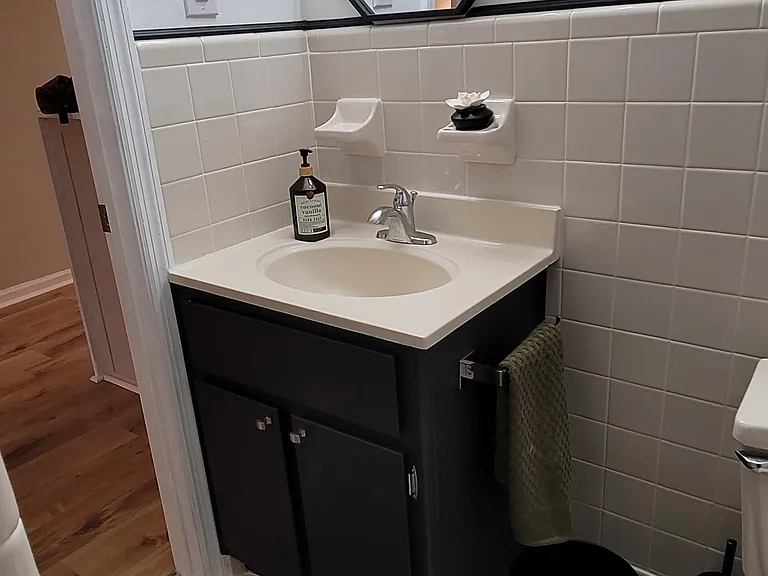 Private en-suite bathroom attached to second floor bedroom/ sitting area