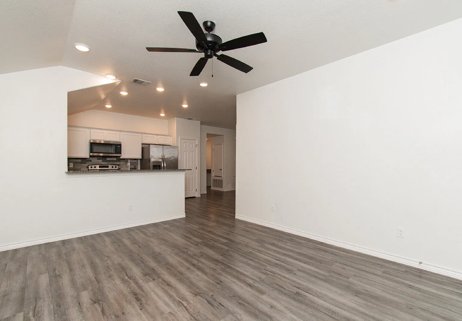 309 Lost Trl — Photo 2