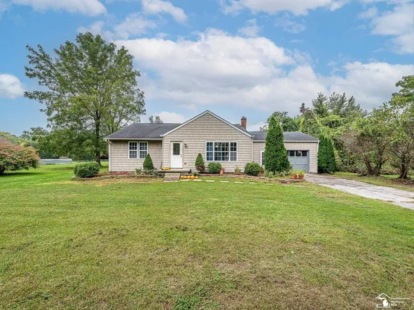 3525 S Otter Creek Rd, La Salle, MI 48145