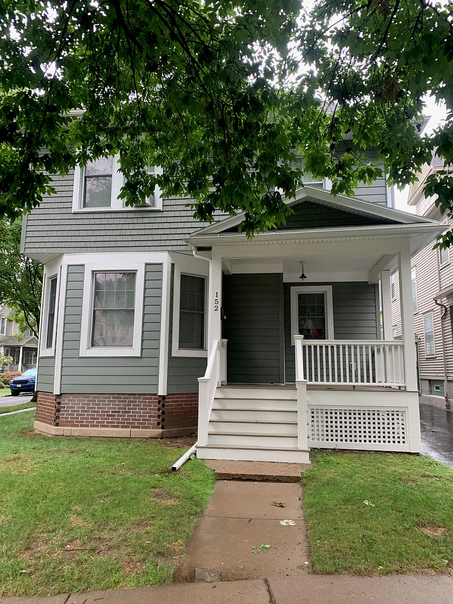 Building Photo - 152 Rosedale St