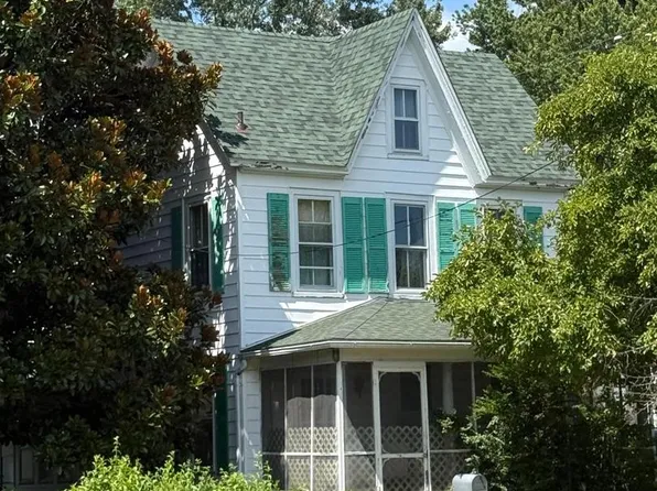 300 S Church St, Snow Hill, MD 21863