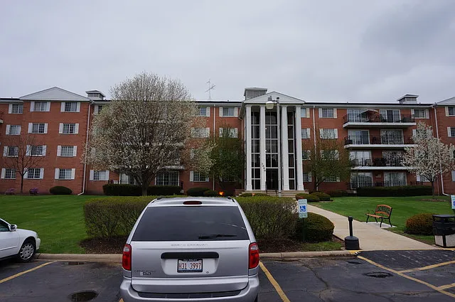1060 N Farnsworth Ave #11 photo 1