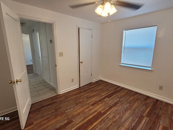 5th image of 325 E Kerr Dr