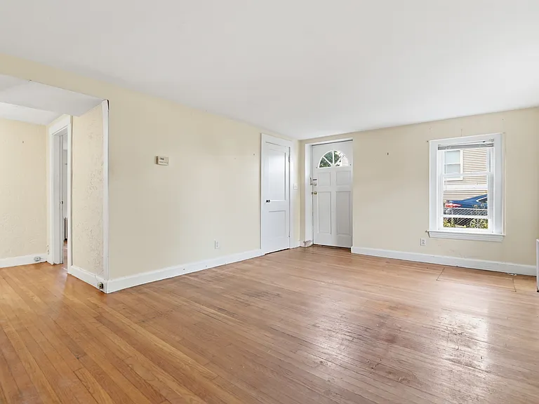 163 Standish Rd #B — Photo 6