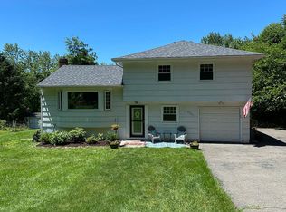 2233 Mohansic Ave, Yorktown Heights, NY 10598
