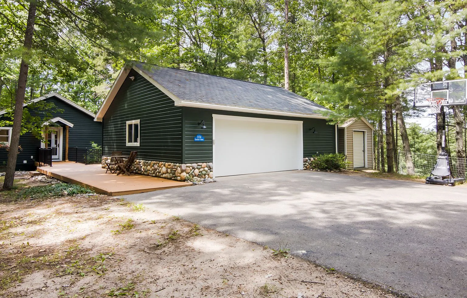 Beautifully Remodeled Furnished Rental on Arbutus Lake — Photo 2