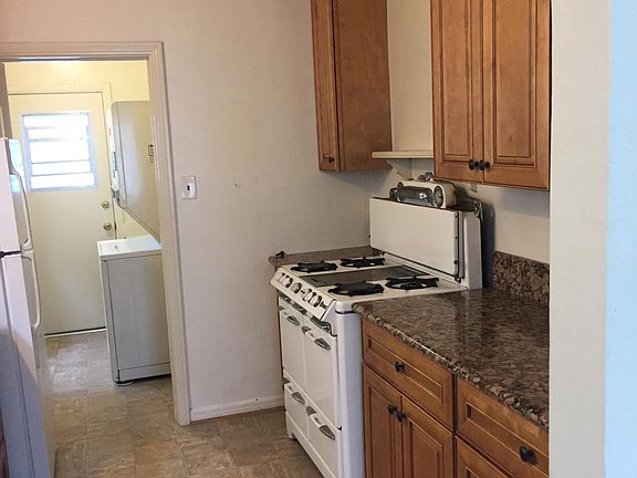 2nd image of 223 Granada Ave
