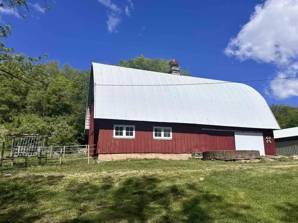 .61 Tanglewood Drive, Mcgregor, IA 52157