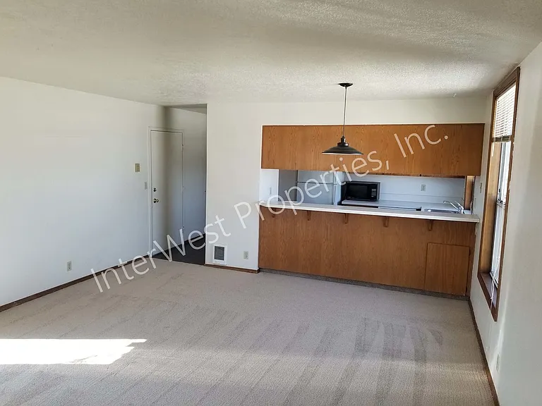 1525 SW 14th Ave — Photo 4