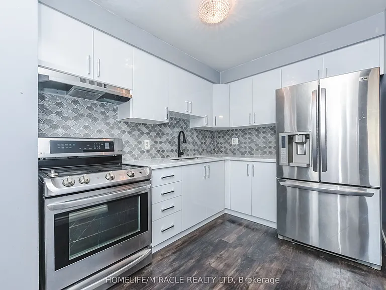 72 Carleton Pl #72 — Photo 37