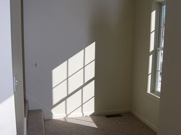 2nd image of 50 Spring Garden St APT 4