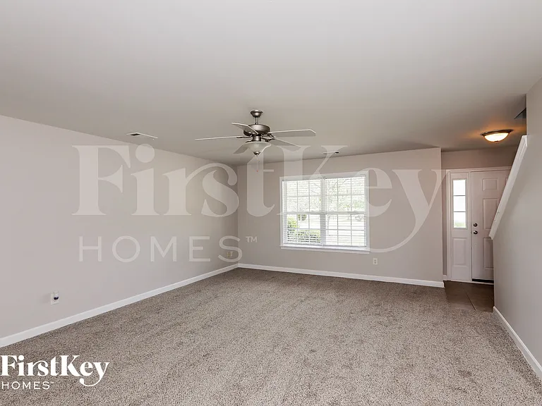 2922 Blueberry Dr — Photo 5