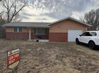 1128 Sunset Ave, Liberal, KS 67901