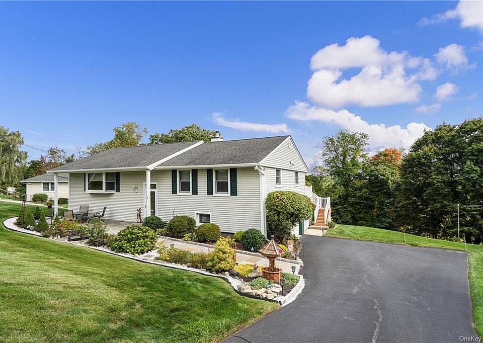 1st image of 26 Perch Dr