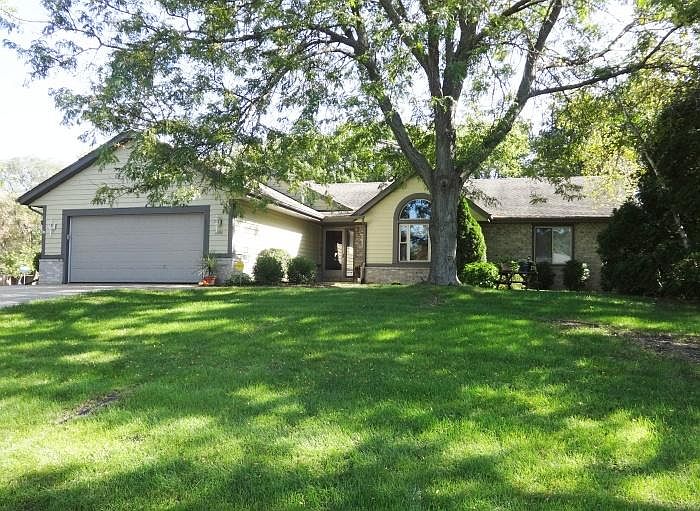 1st image of 2535 Fox Knoll Dr