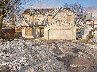 1957 Carvelle Dr, Northwood, OH 43619