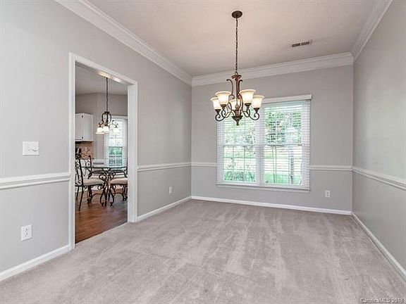 5th image of 8439 Castlebay Dr