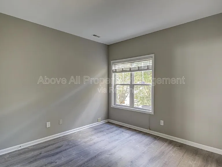 6020 Winterpointe Ln #102 — Photo 29