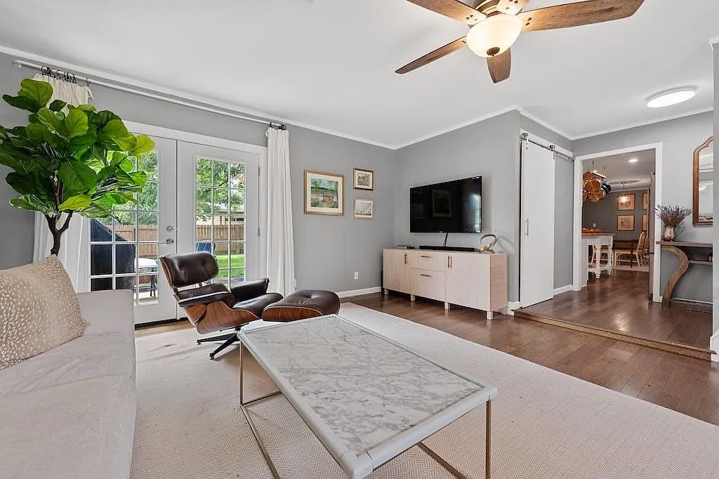 3 bed, 2.5 bath, 1634 sqft, $4,000 — Photo 4