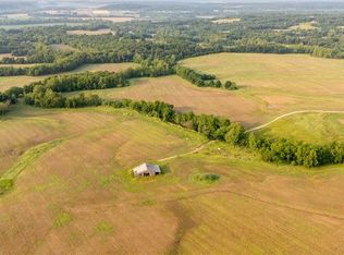 14478 Hawthorne Rd, Hannibal, MO 63401