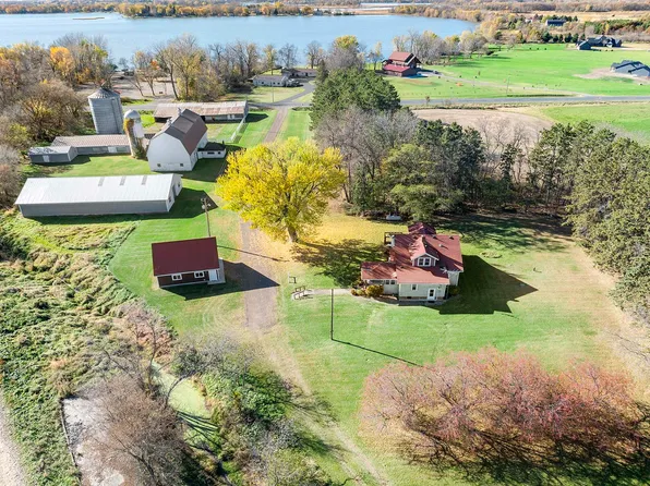 52275 Rush Lake Trl, Rush City, MN 55069