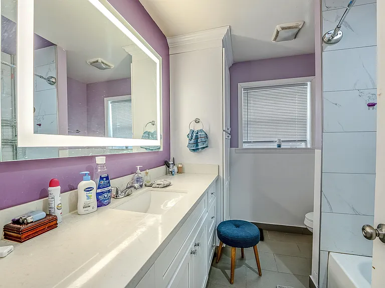 301 N Thomson Ave — Photo 27