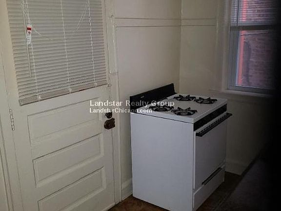 4th image of 1814 W Farwell Ave APT 1A