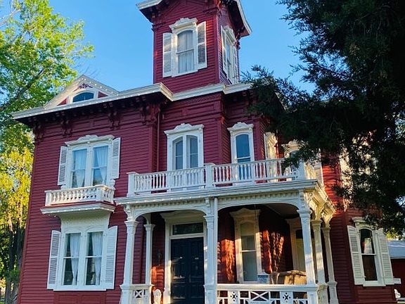 2nd image of 211 W Prescott Ave