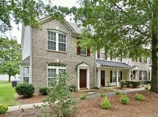 6152 Prosperity Church Rd, Charlotte, NC 28269