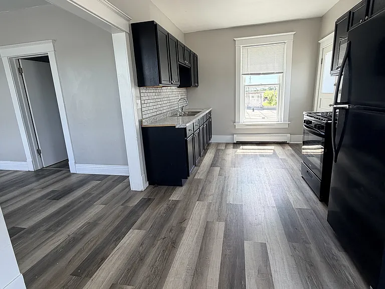 822 E River Dr #2 — Photo 20