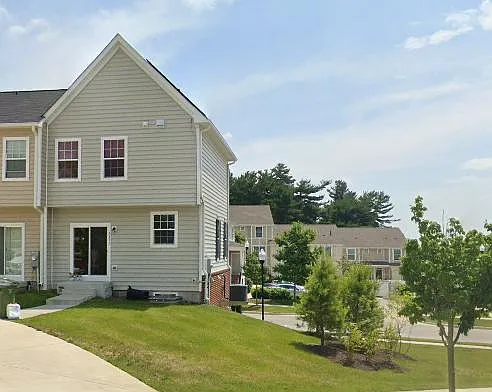 4431 Maple Wood Dr #1 — Photo 2