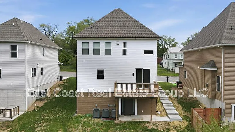 Building Photo - 530 N 3rd St #B