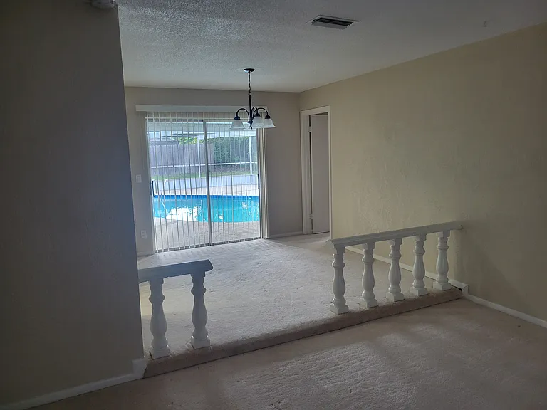 370 Tonka Dr — Photo 3