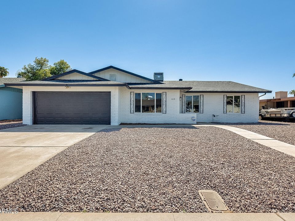 1st image of 3219 W Desert cove Avenue