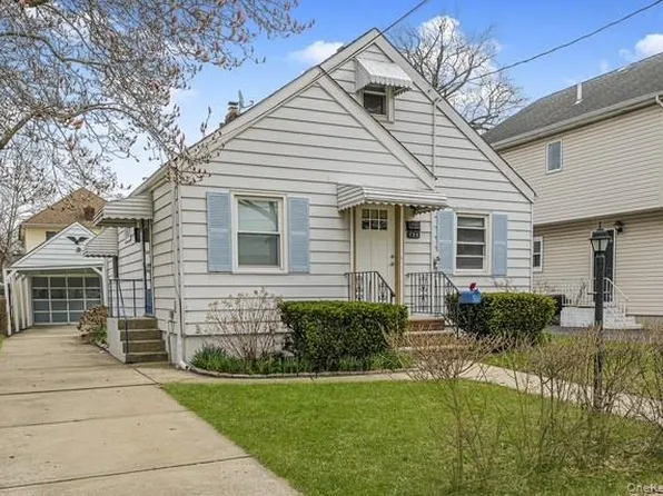 125 Bryson Avenue, Staten Island, NY 10302