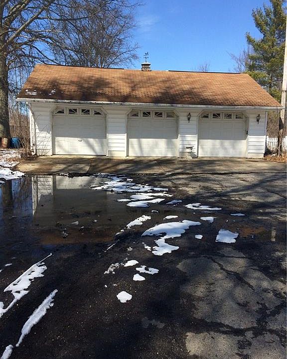 2nd image of 51 Valencia Dr