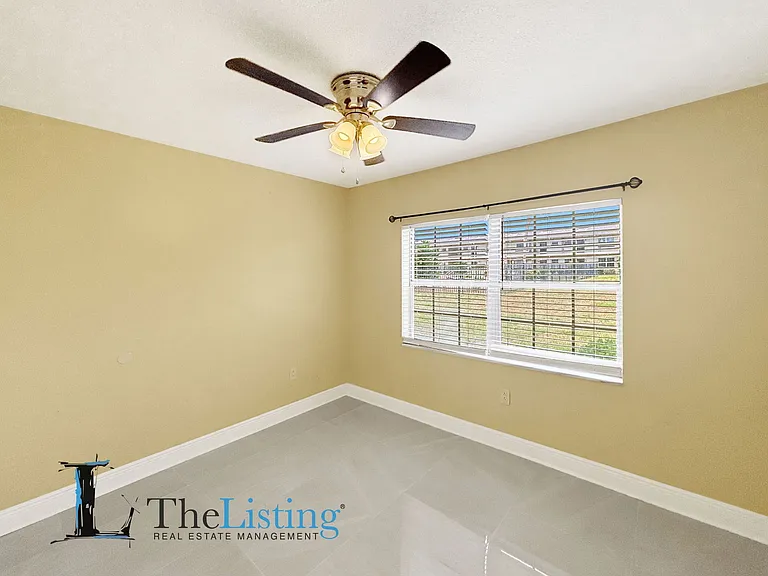 5505 Hernandes Dr #113 — Photo 16