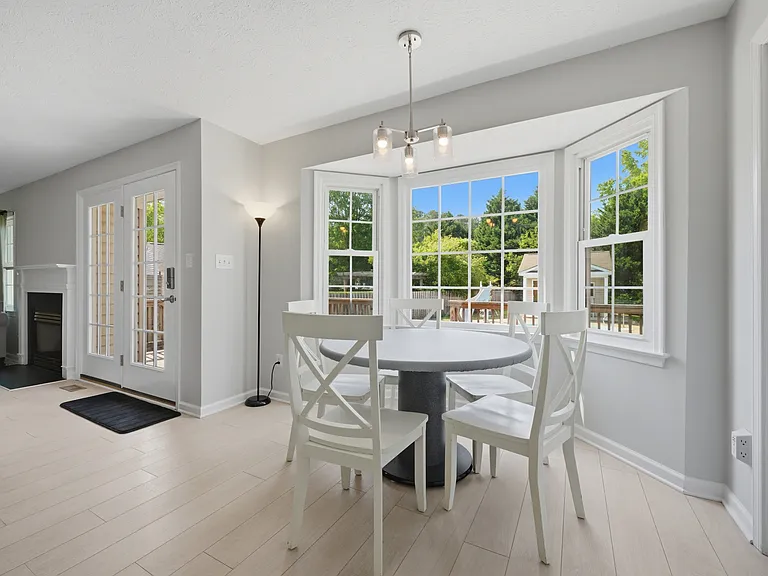 103 Jessica Dr — Photo 11