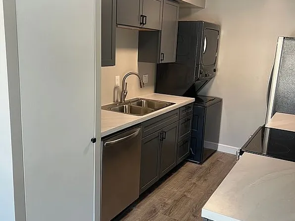 1319 Pembrooke Dr APT C, Salem, OH 44460