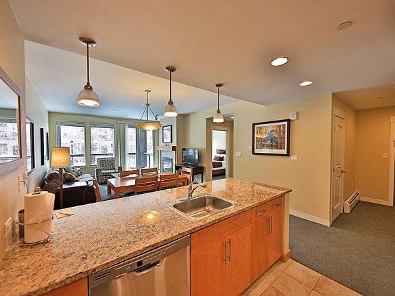 4th image of 670 Winter Park Dr #3233