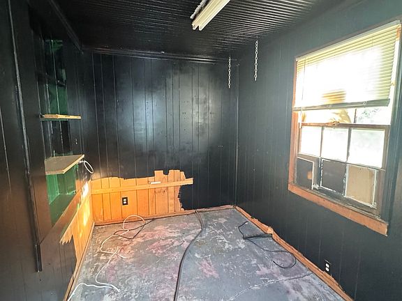 5th image of 305 Dreher Rd #1