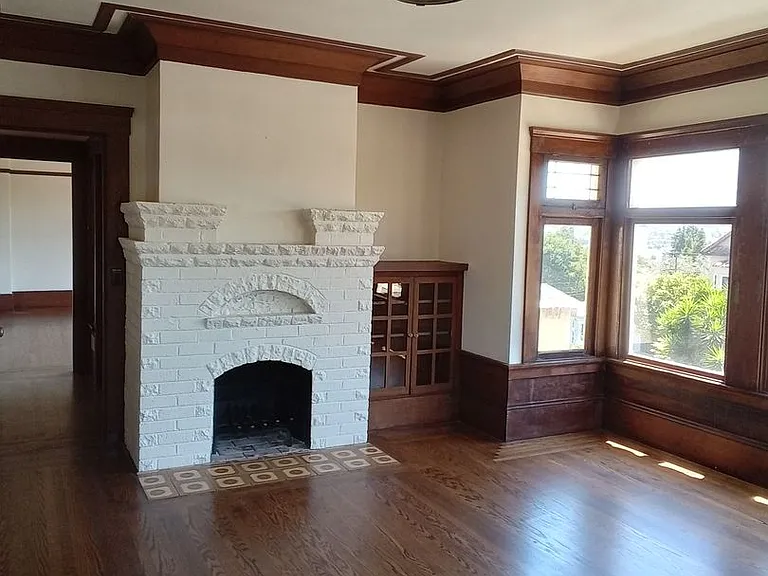 800 Capitol St — Photo 4