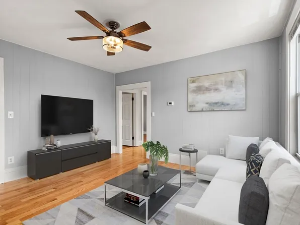 122 Jefferson St, Lynn, MA 01902