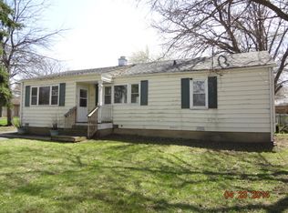 415 W Harding Rd, Lombard, IL 60148