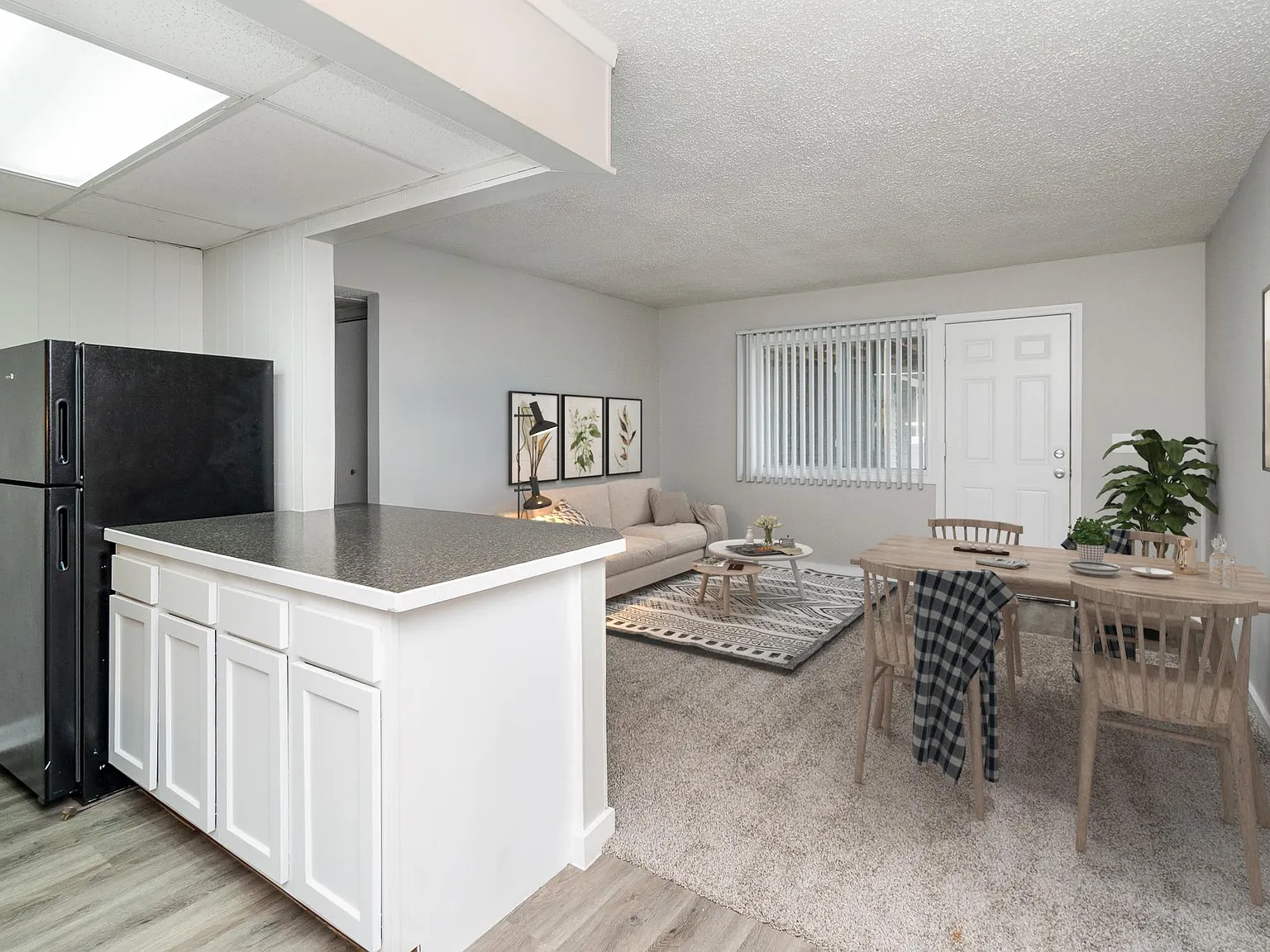 Bay Valley Harbor Apartments — Photo 2