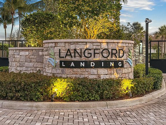 2nd image of 1391 NE Langford Lane