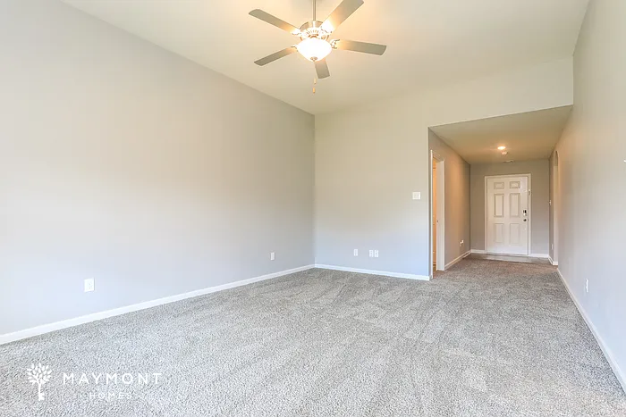 833 Mallorie Ln — Photo 4